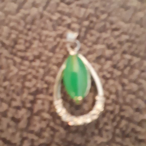 Pendant - Picture 3 of 3